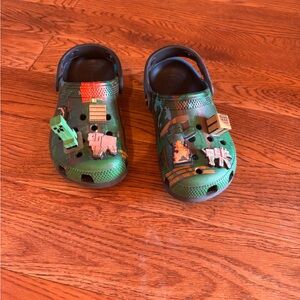 Kids Minecraft Croc Shoes in Green with Charms size13